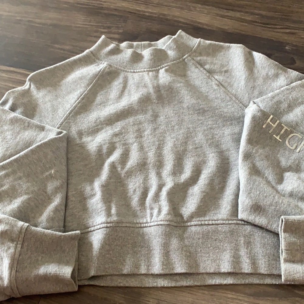 Women size s crop top sweater